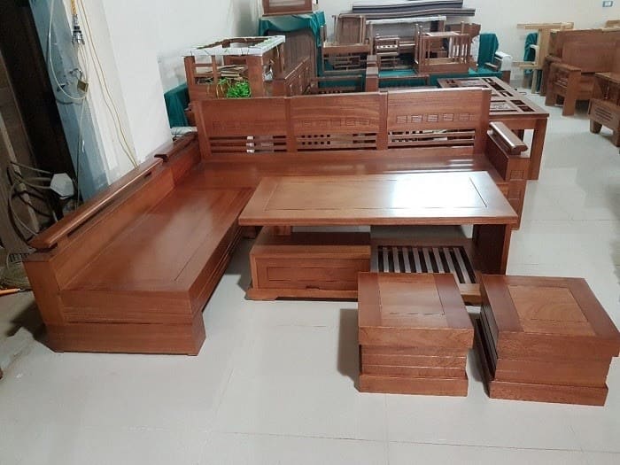 Bàn ghế gỗ xoan phong cách cổ điển