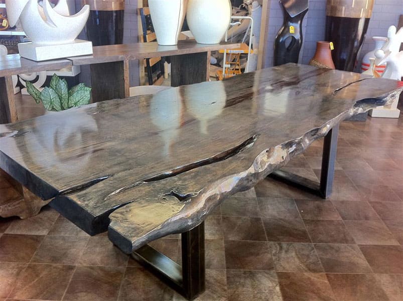 Bàn gỗ me tây nguyên khối