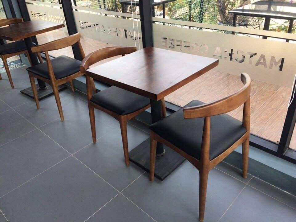 Bàn ghế cafe gỗ bọc da Bull Chair