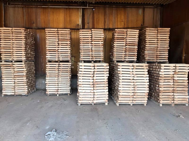 Xử lý tẩm áp lực ở môi trường chân không