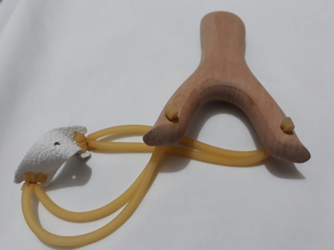 Gỗ cao su được ứng dụng để chế tạo thành nhiều loại sản phẩm handmade khác nhau